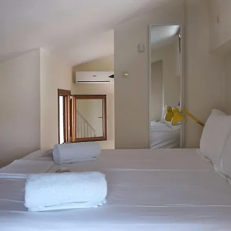 Karidi Maisonette Vourvourou